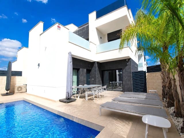 Chalet de 3 habitaciones en Benijófar en venta con piscina - 389.000 € (Ref: 10045881)