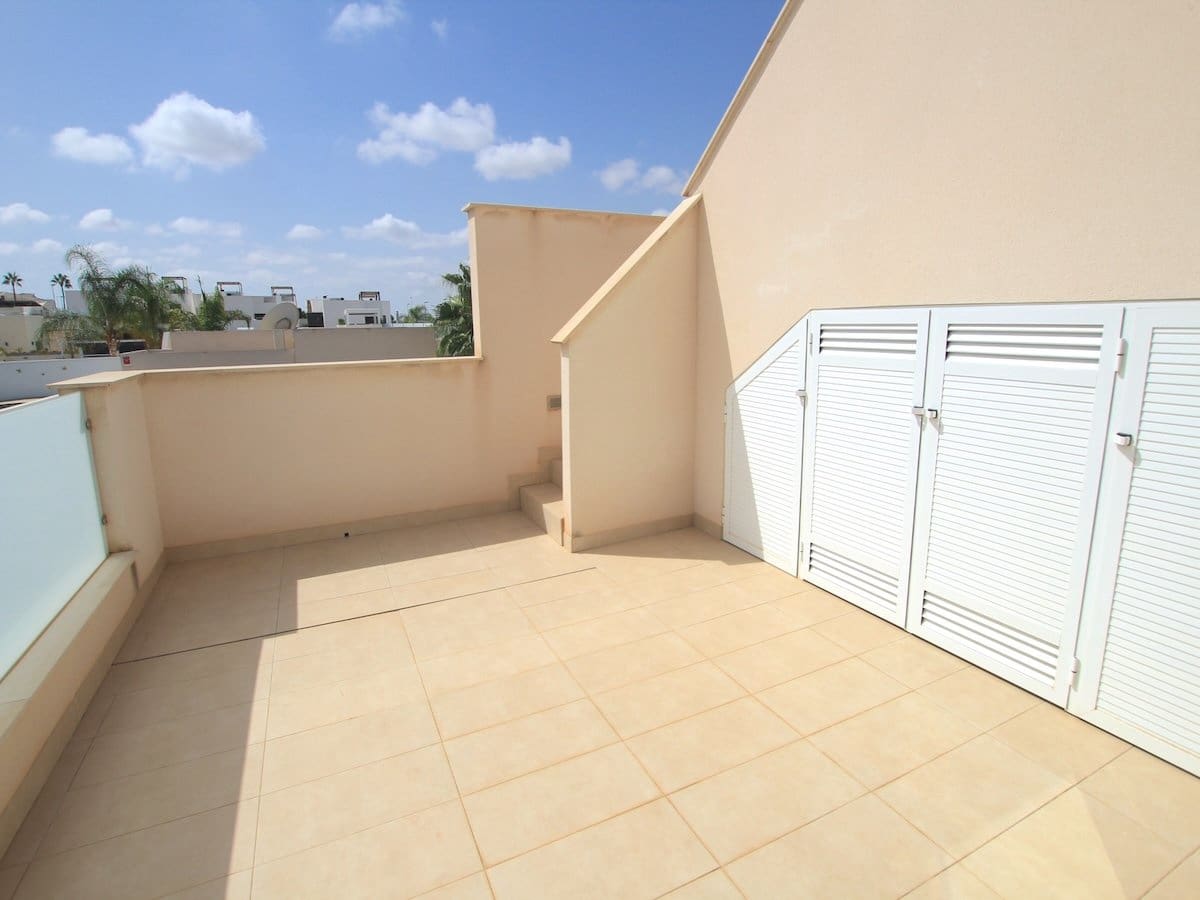 3 bedroom Villa for sale in Benijofar with pool - € 389,000 (Ref: 10045881)