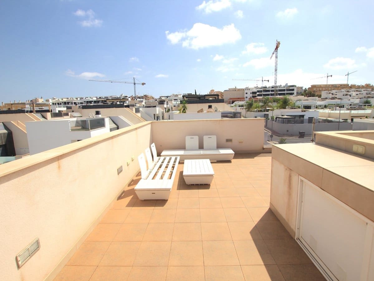 3 bedroom Villa for sale in Benijofar with pool - € 389,000 (Ref: 10045881)