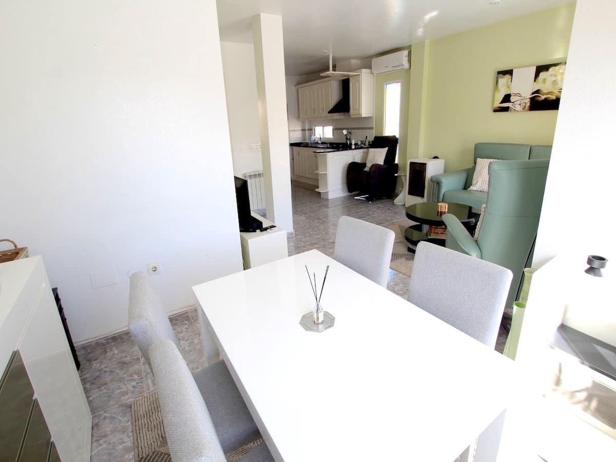 Chalet de 3 habitaciones en Benimar en venta - 275.000 € (Ref: 10052013)