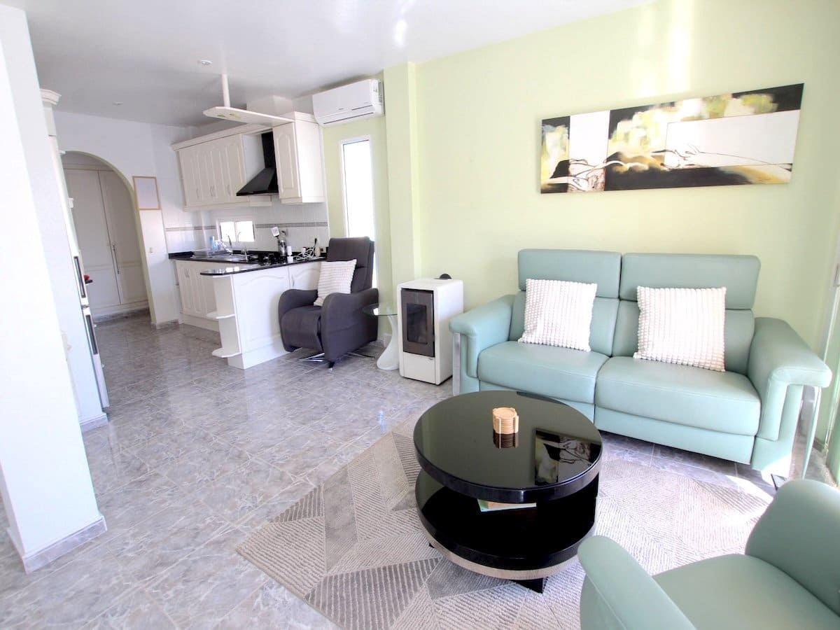Chalet de 3 habitaciones en Benimar en venta - 275.000 € (Ref: 10052013)