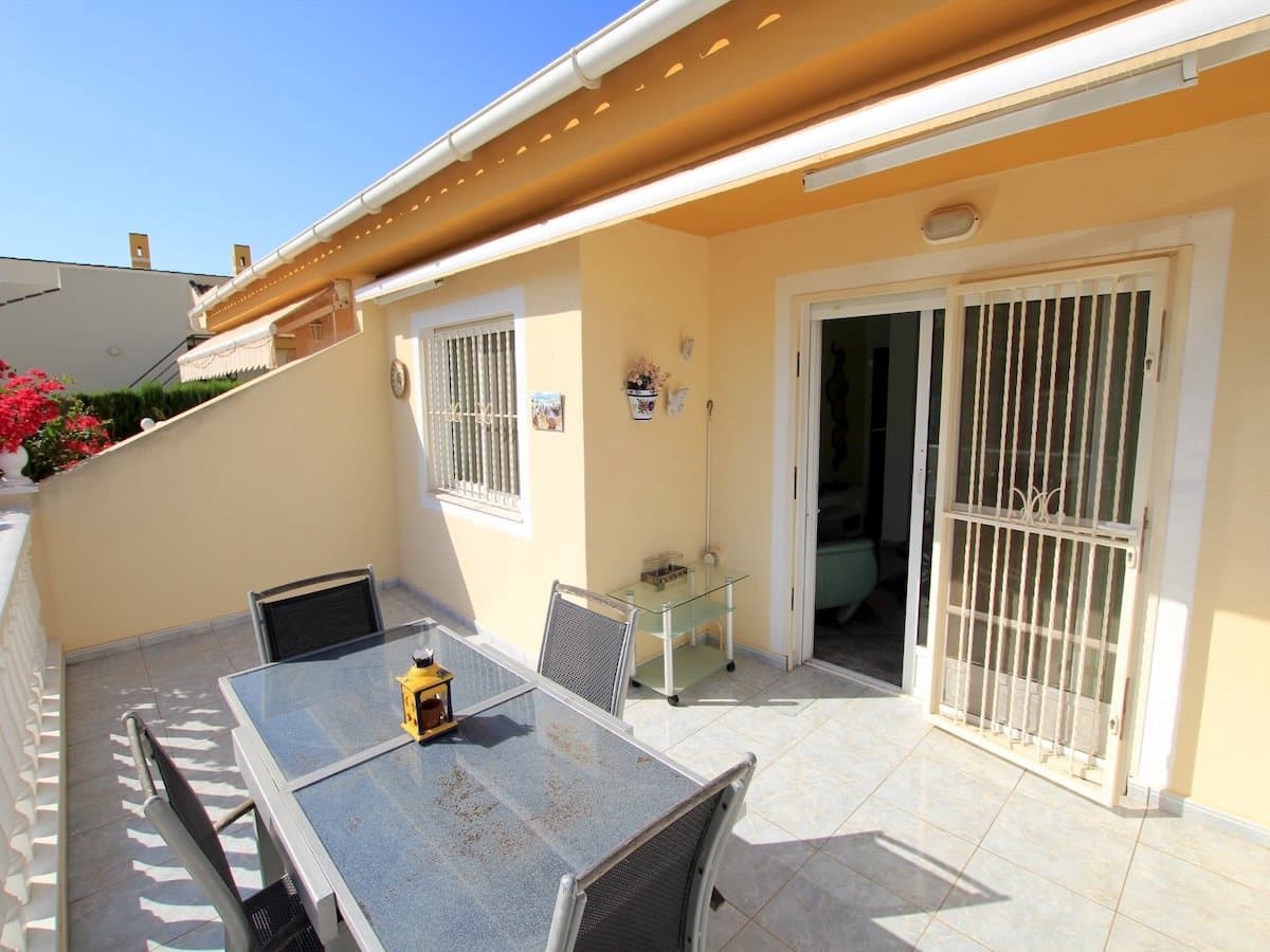 Chalet de 3 habitaciones en Benimar en venta - 275.000 € (Ref: 10052013)