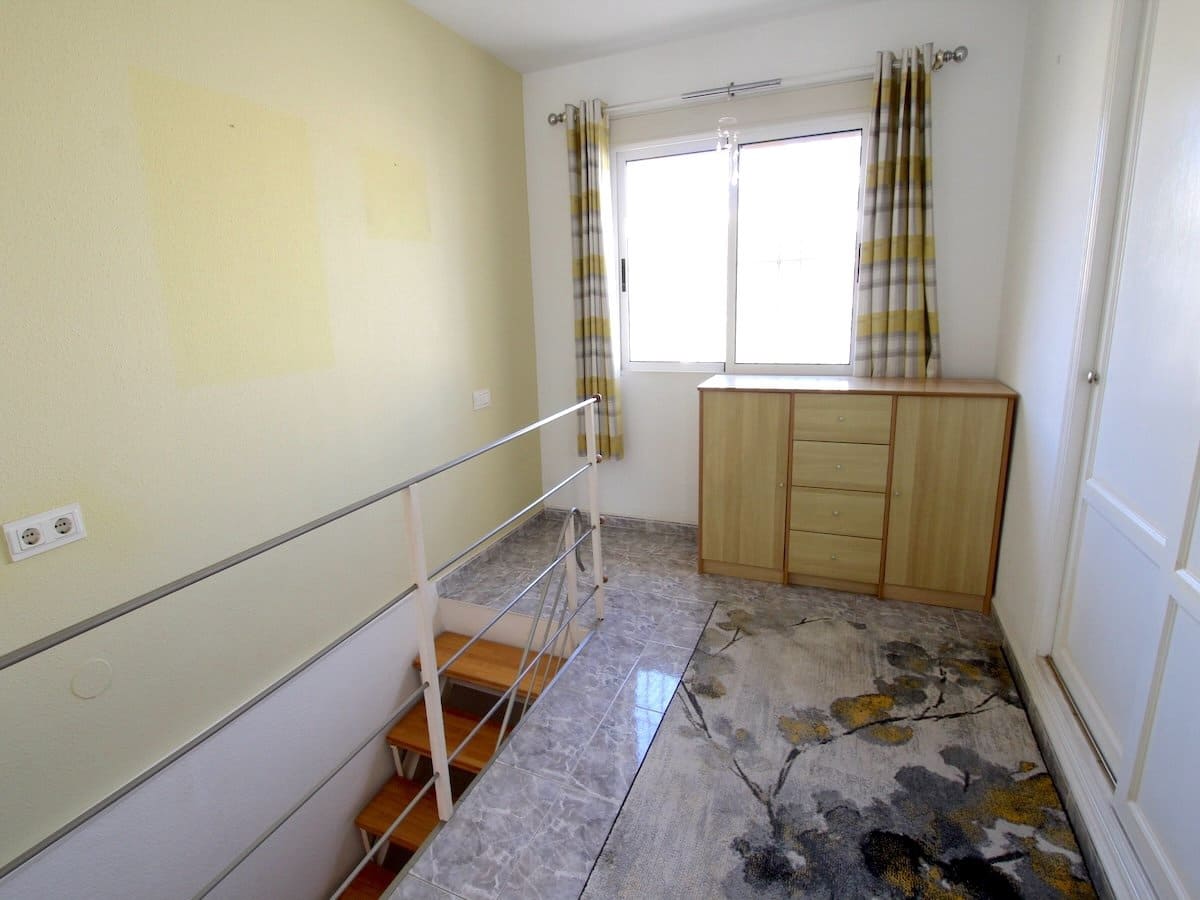 Chalet de 3 habitaciones en Benimar en venta - 275.000 € (Ref: 10052013)