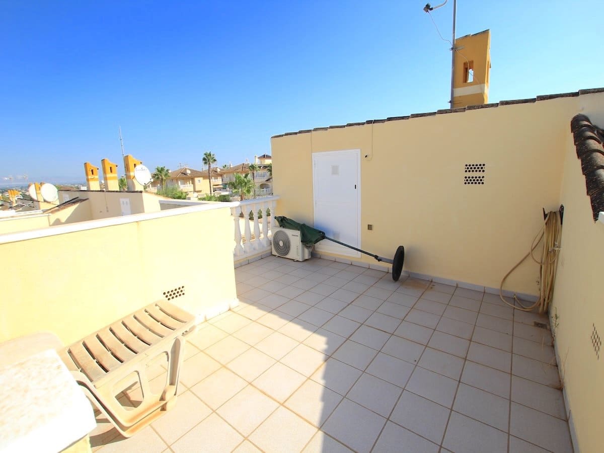 Chalet de 3 habitaciones en Benimar en venta - 275.000 € (Ref: 10052013)