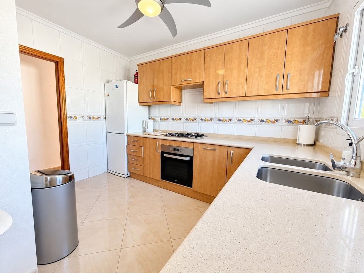4 soveværelse Villa til salg i La Marina med swimmingpool - € 375.000 (Ref: 10057211)