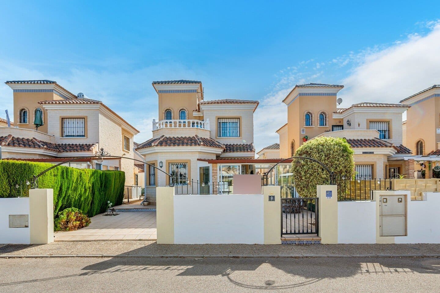3 sovrum Villa till salu i El Raso - 290 000 € (Ref: 10073068)