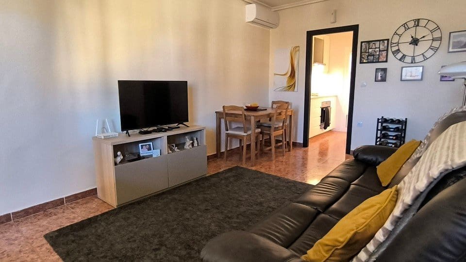 2 soveværelse Lejlighed til salg i Los Montesinos - € 139.950 (Ref: 10073282)