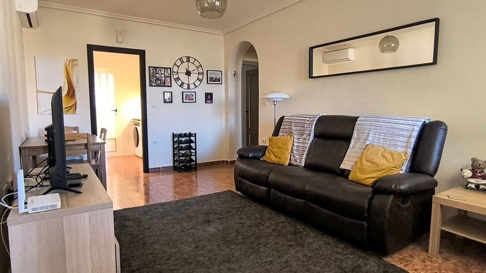 2 soveværelse Lejlighed til salg i Los Montesinos - € 139.950 (Ref: 10073282)
