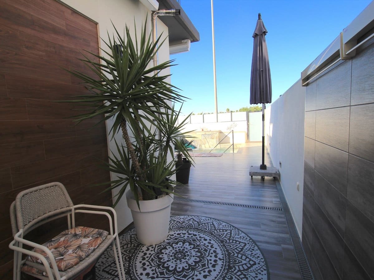 3 chambre Villa/Maison à vendre à Daya Vieja avec piscine - 375 000 € (Ref: 10076850)