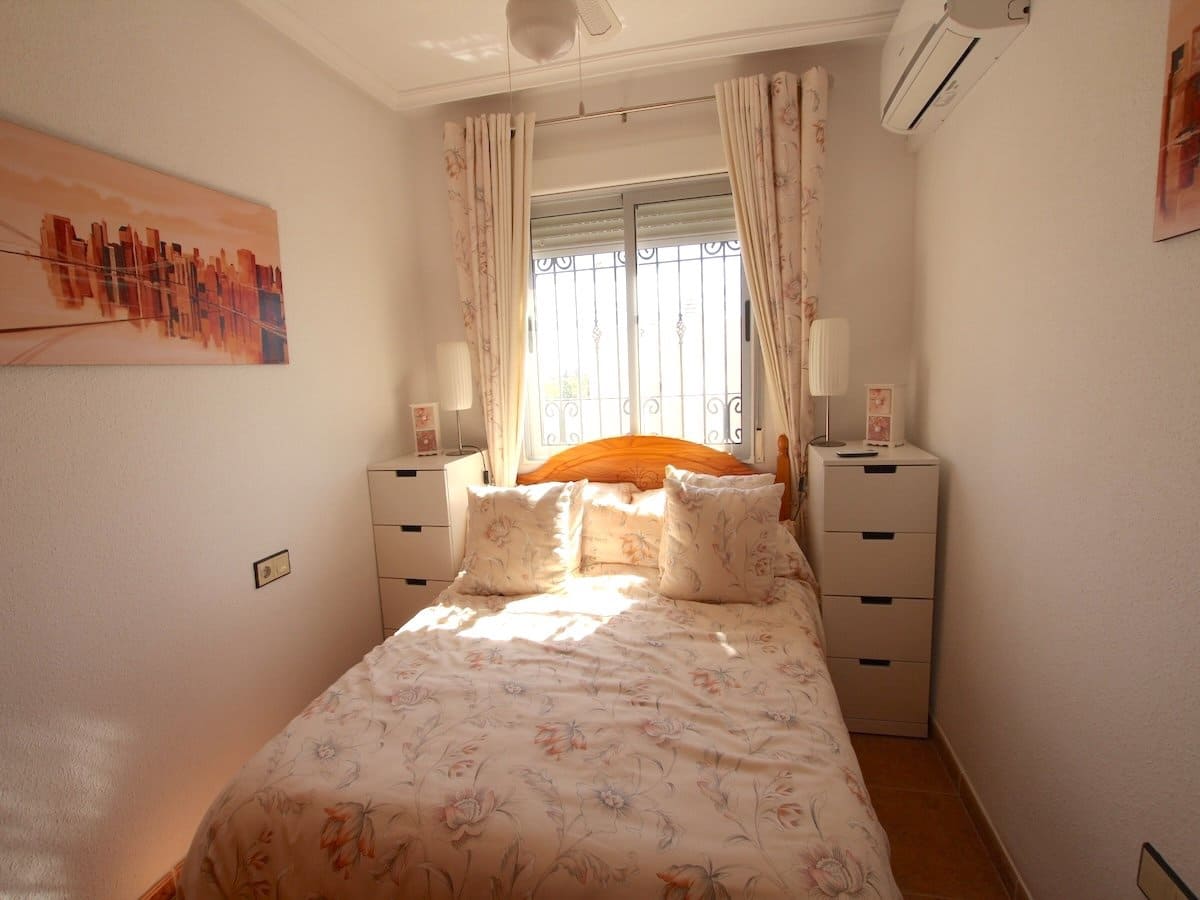3 sypialnia Willa na sprzedaż w Los Montesinos z basenem garażem - 199 500 € (Ref: 10095727)