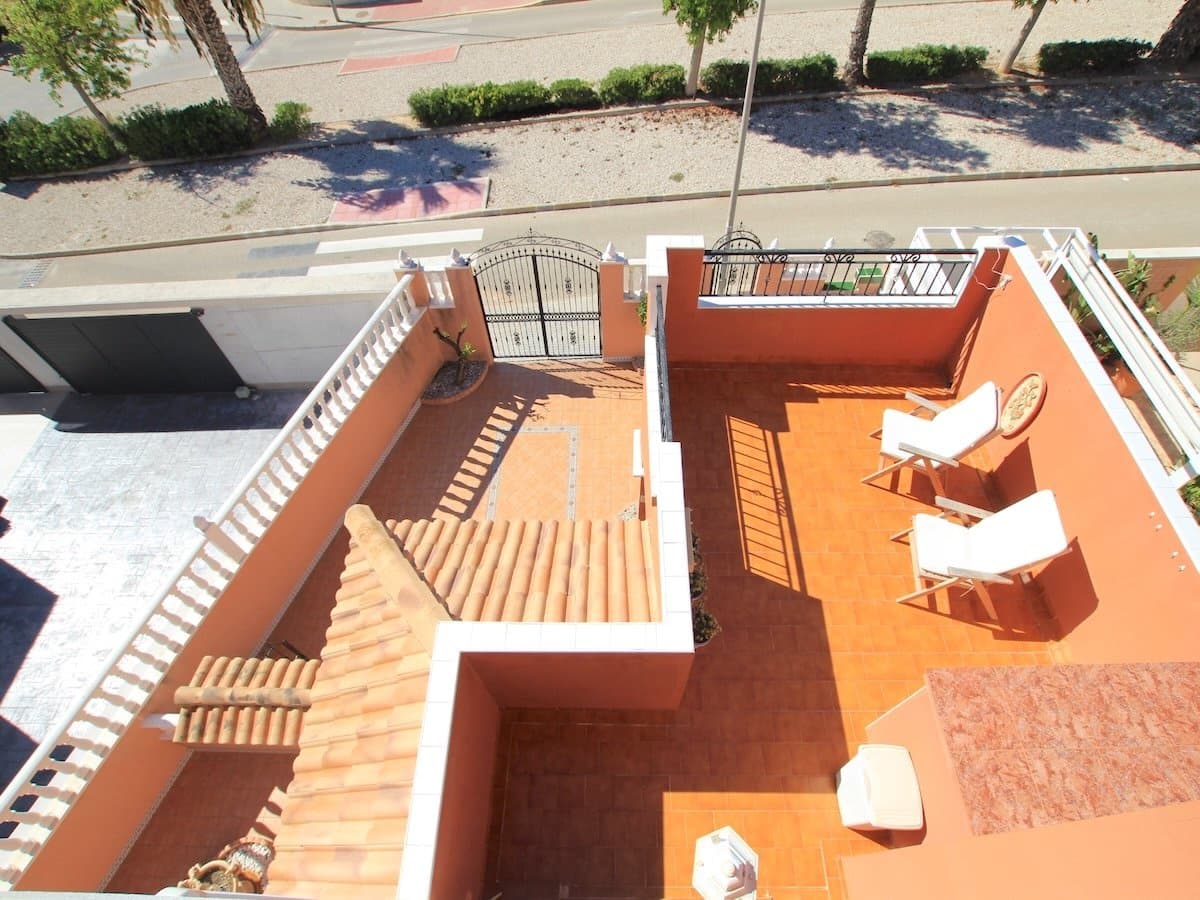 3 sypialnia Willa na sprzedaż w Los Montesinos z basenem garażem - 199 500 € (Ref: 10095727)