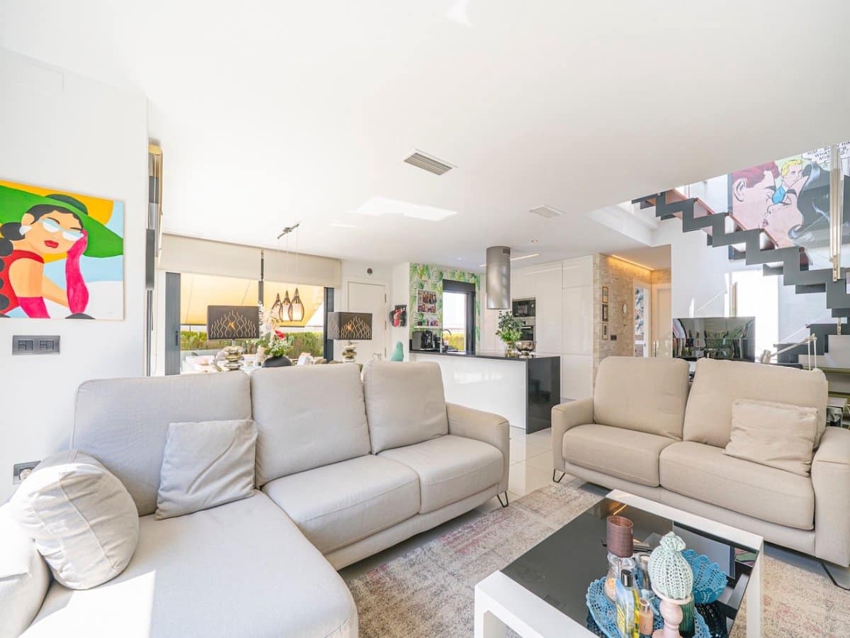 3 soverom Villa til salgs i Ciudad Quesada med svømmebasseng - € 550 000 (Ref: 10098517)