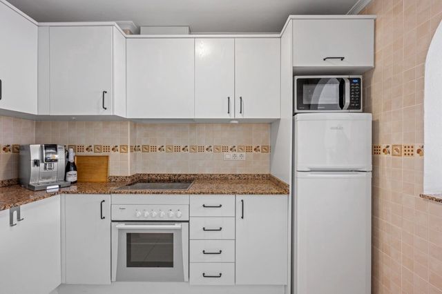2 sovrum Lägenhet till salu i Daya Nueva med pool - 130 000 € (Ref: 10104326)