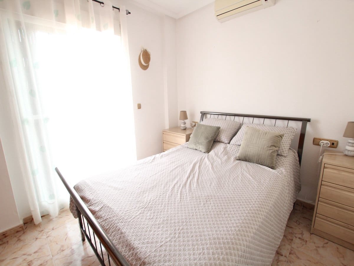 2 quarto Casa em Banda para venda em Cabo Roig com piscina garagem - 249 999 € (Ref: 10125041)