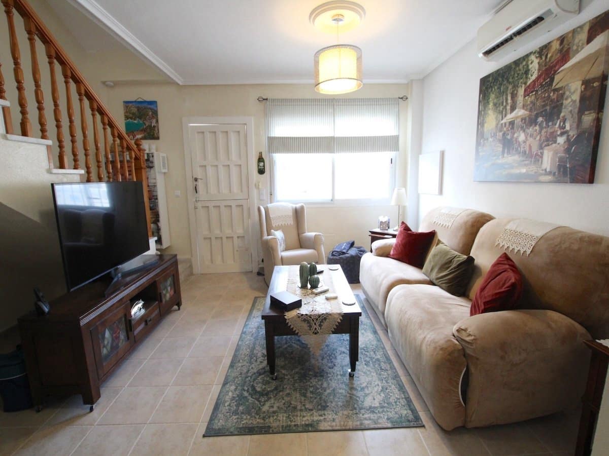 3 sovrum Villa till salu i Benimar med pool garage - 215 000 € (Ref: 10130867)