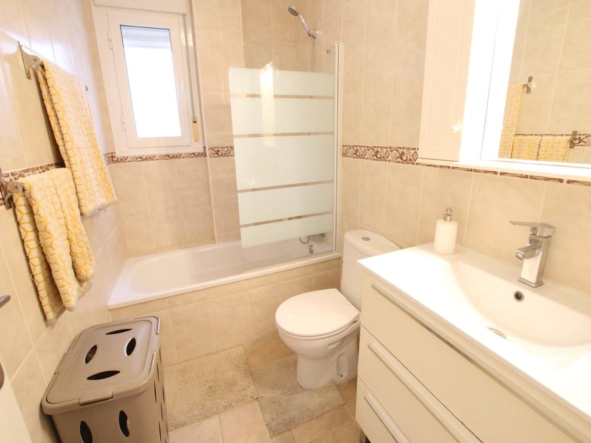 3 sovrum Villa till salu i Benimar med pool garage - 215 000 € (Ref: 10130867)