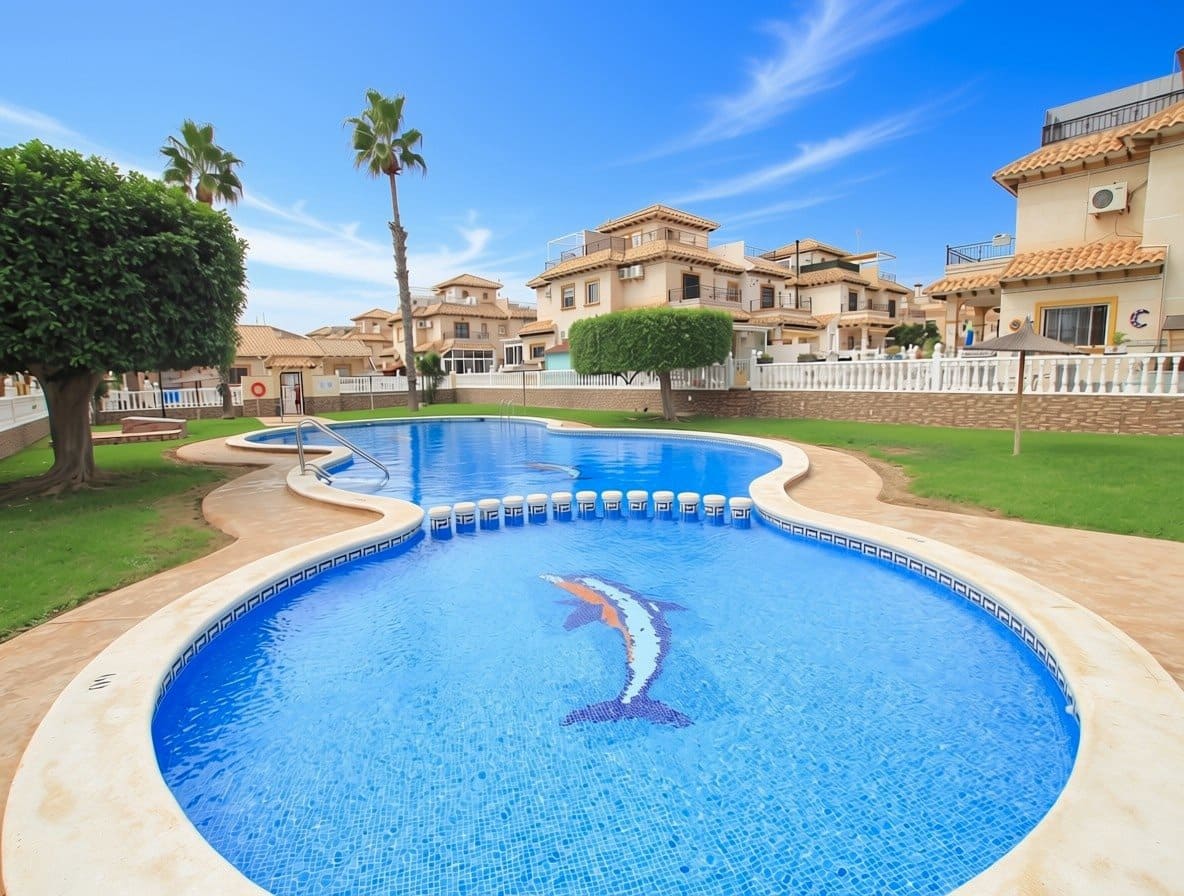 2 soverom Hus til salgs i Cabo Roig med svømmebasseng garasje - € 219 000 (Ref: 10133526)