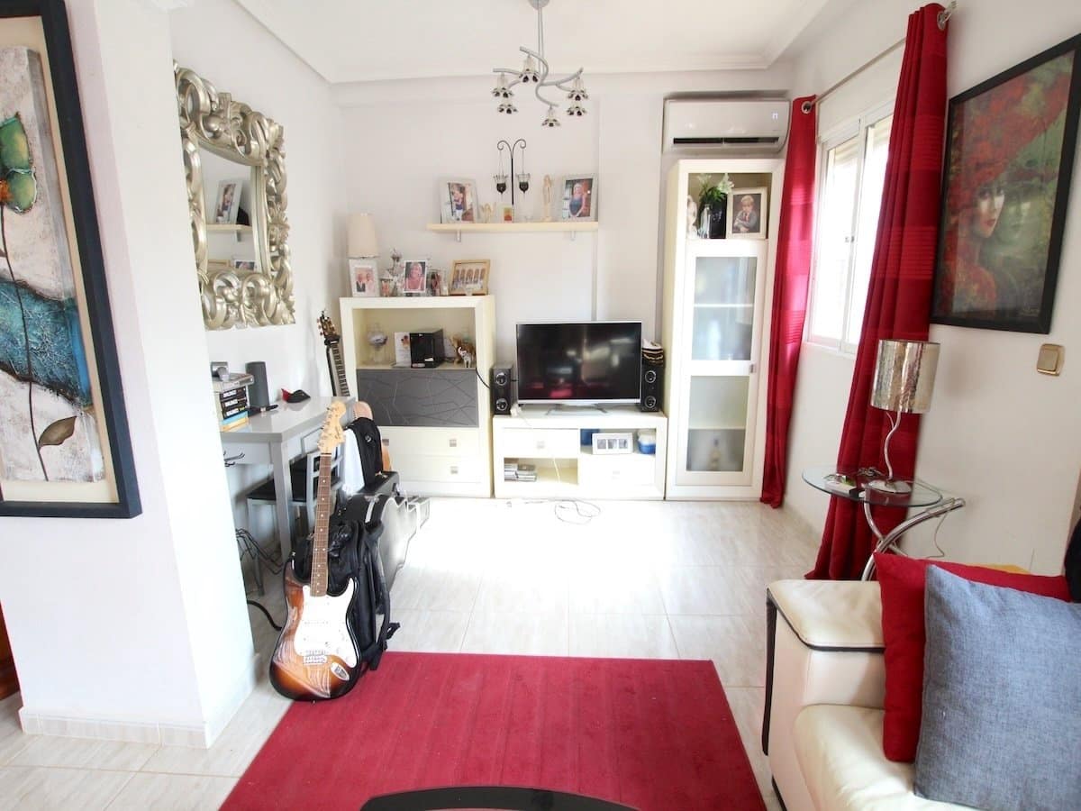 2 soverom Hus til salgs i Cabo Roig med svømmebasseng garasje - € 219 000 (Ref: 10133526)
