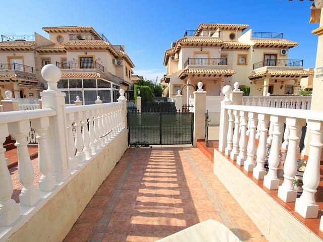 2 sypialnia Dom na sprzedaż w Cabo Roig, Orihuela z basenem garażem - 219 000 € (Ref: 10133526)