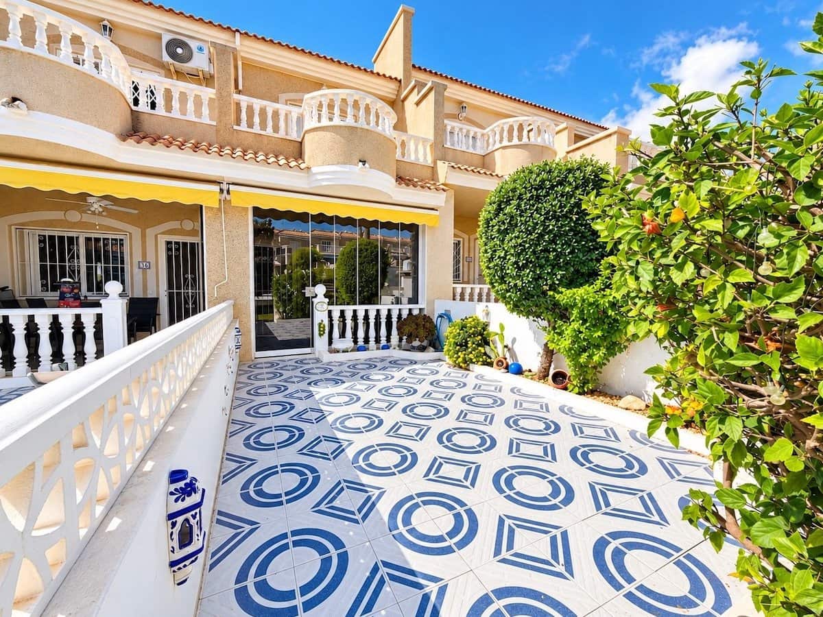 2 quarto Casa em Banda para venda em Ciudad Quesada com piscina - 195 000 € (Ref: 10134900)