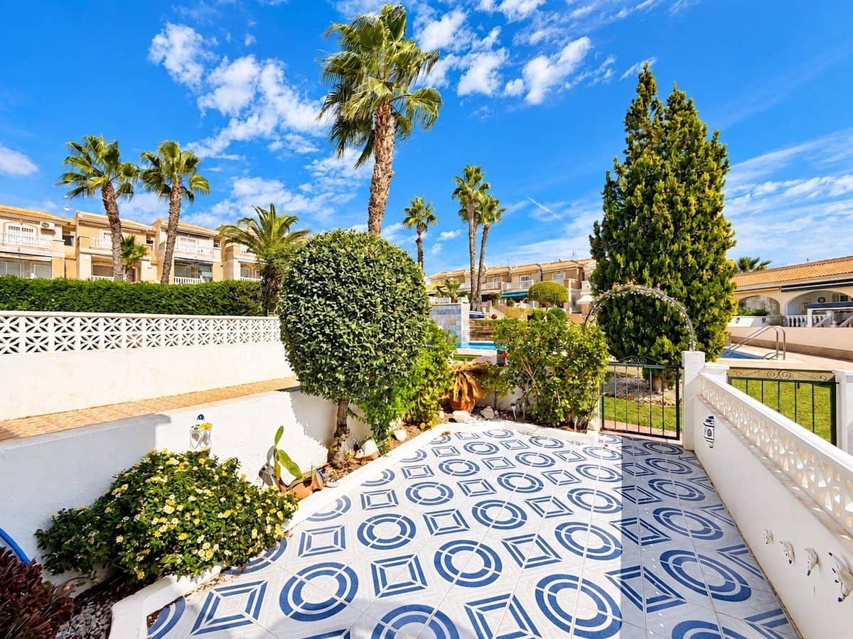 2 quarto Casa em Banda para venda em Ciudad Quesada com piscina - 195 000 € (Ref: 10134900)