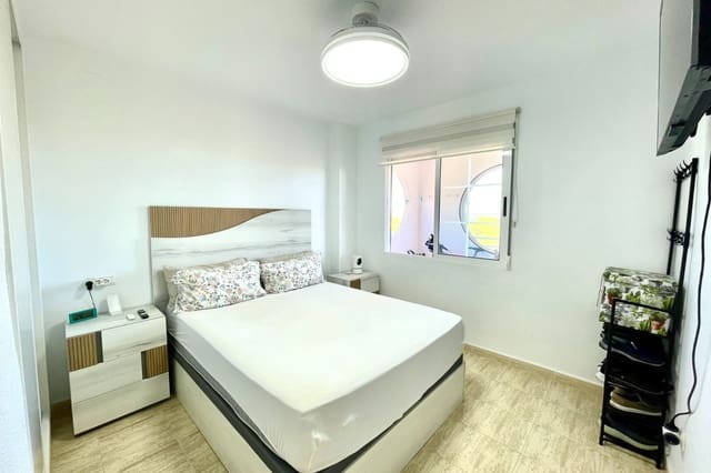 3 chambre Appartement à vendre à La Siesta, Torrevieja avec piscine - 156 500 € (Ref: 10136586)