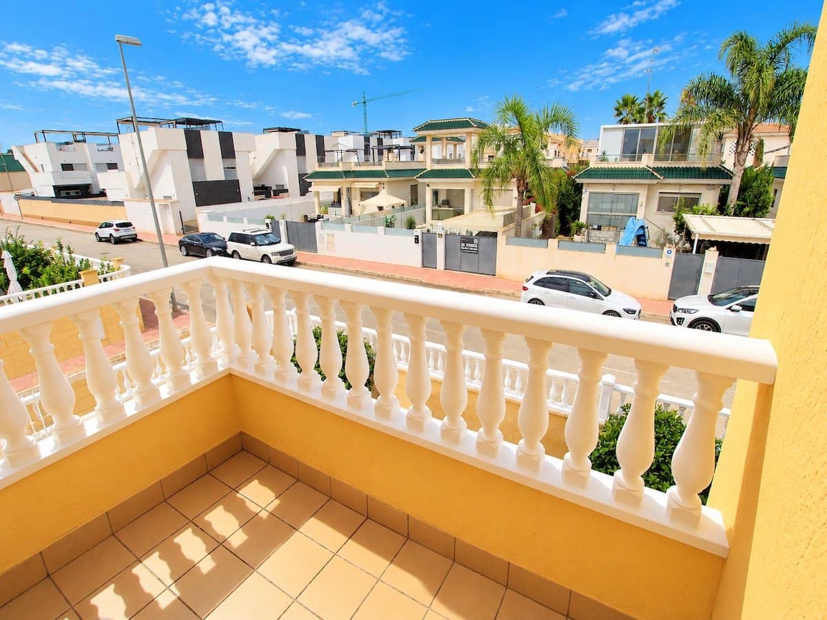 3 sovrum Hus till salu i Ciudad Quesada med pool garage - 239 950 € (Ref: 10136740)