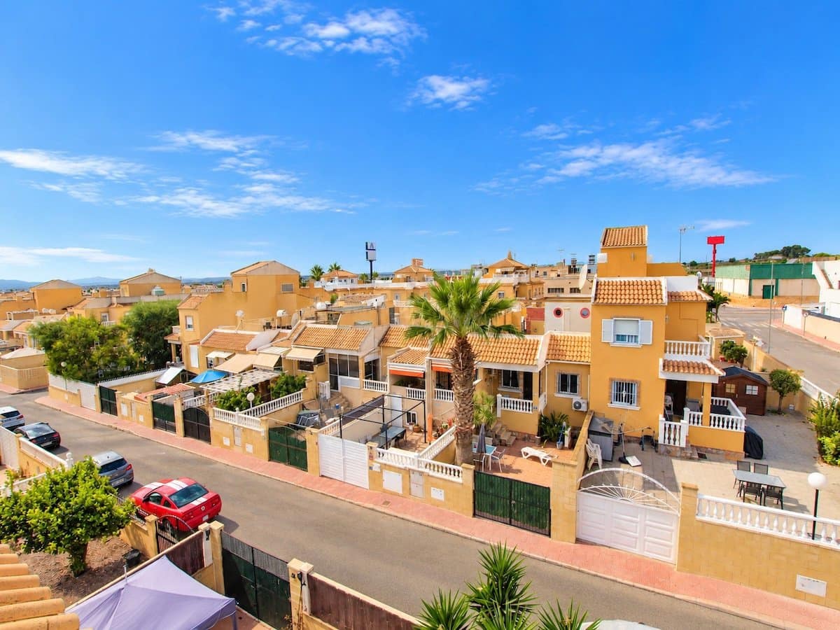 3 sovrum Hus till salu i Ciudad Quesada med pool garage - 239 950 € (Ref: 10136740)