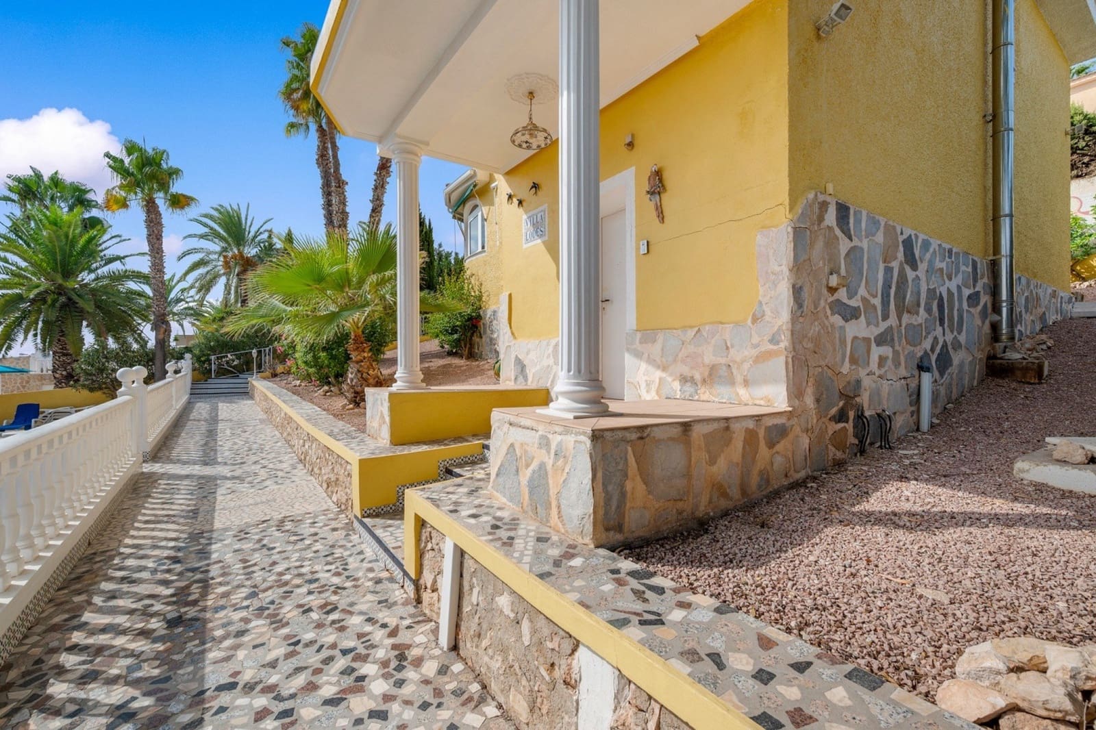 2 sovrum Villa till salu i Ciudad Quesada med pool garage - 385 000 € (Ref: 10145080)