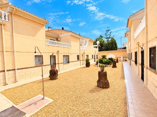 4 chambre Maison de Ville à vendre à Daya Vieja avec piscine garage - 265 000 € (Ref: 10145082)
