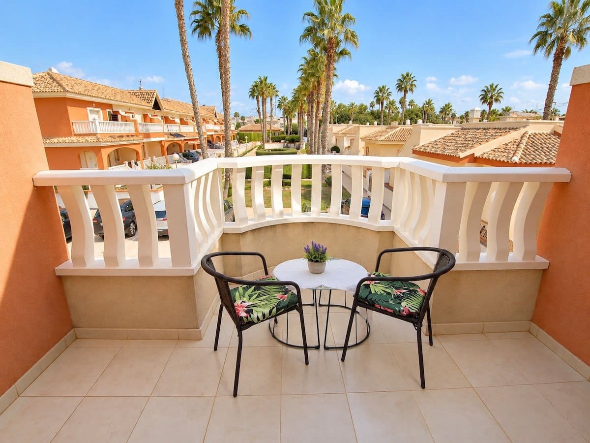 Casa de 2 habitaciones en Ciudad Quesada en venta con piscina - 185.000 € (Ref: 10156825)