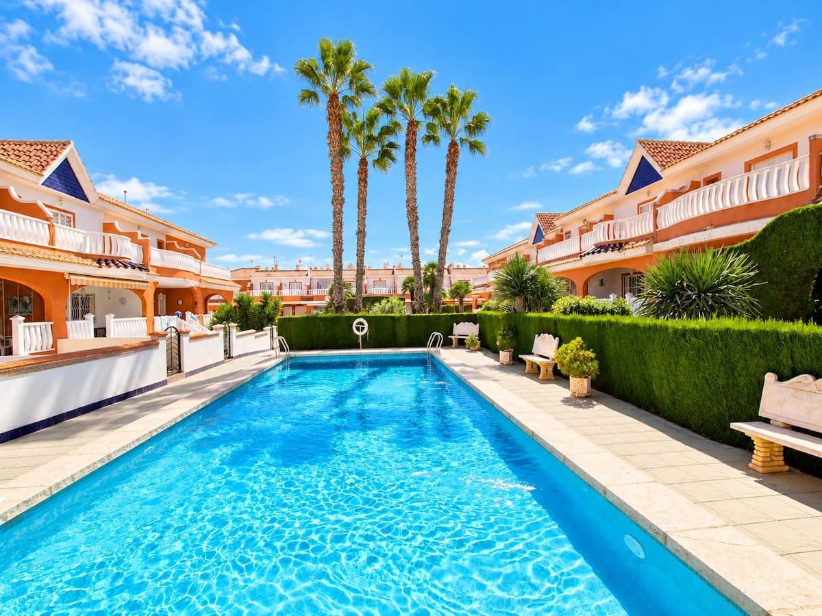 Casa de 2 habitaciones en Ciudad Quesada en venta con piscina - 185.000 € (Ref: 10156825)