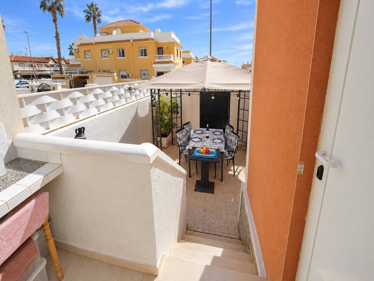 Casa de 2 habitaciones en Ciudad Quesada en venta con piscina - 185.000 € (Ref: 10156825)