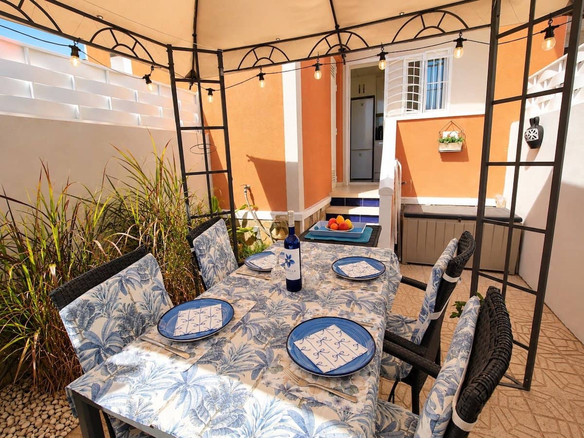 Casa de 2 habitaciones en Ciudad Quesada en venta con piscina - 185.000 € (Ref: 10156825)