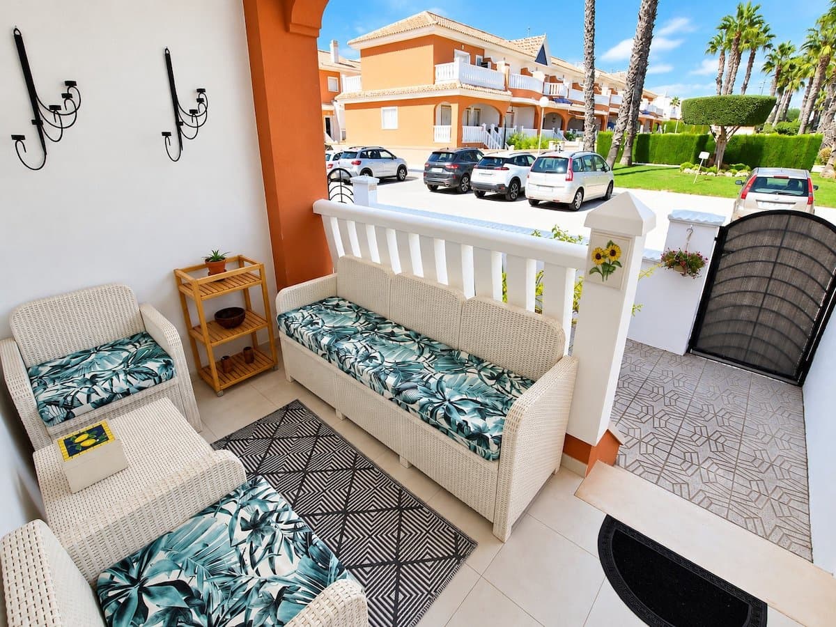 Casa de 2 habitaciones en Ciudad Quesada en venta con piscina - 185.000 € (Ref: 10156825)