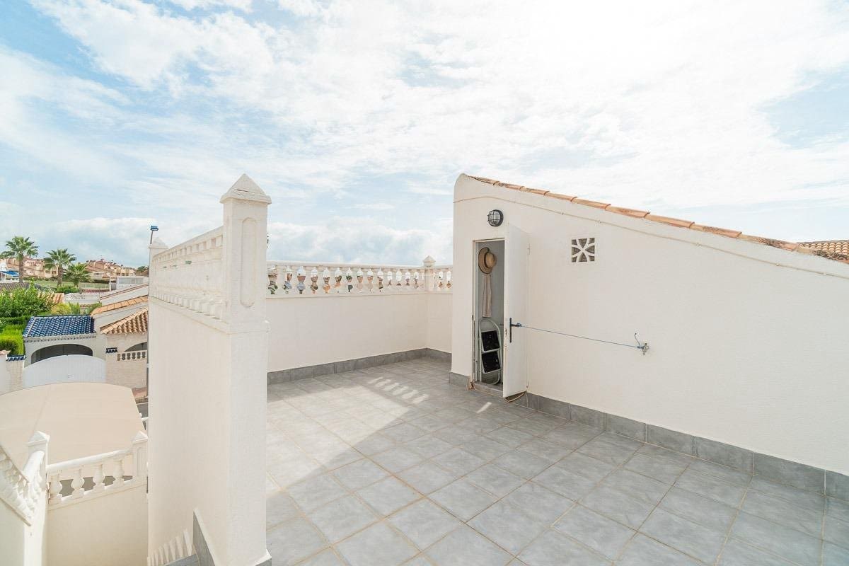 2 bedroom Villa for sale in La Florida with garage - € 220,000 (Ref: 10163259)