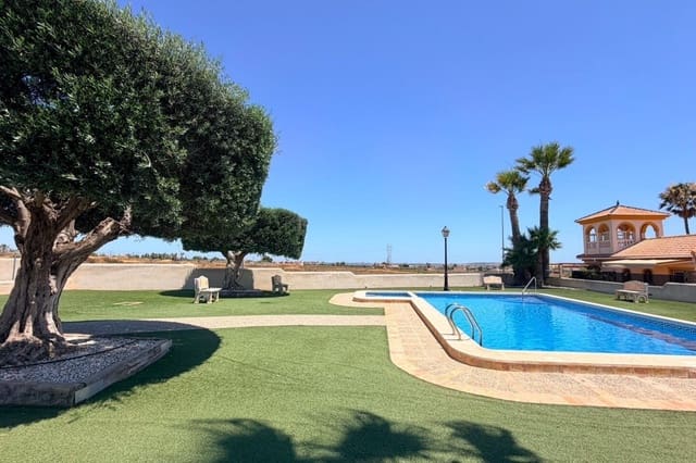 2 slaapkamer Huis te koop in Los Montesinos met zwembad garage - € 168.000 (Ref: 10163544)