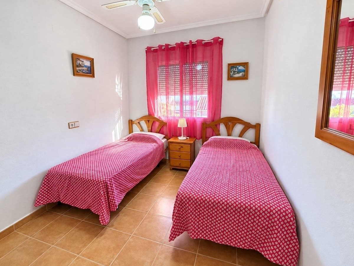 3 bedroom Townhouse for sale in Algorfa with pool garage - € 175,000 (Ref: 10166779)