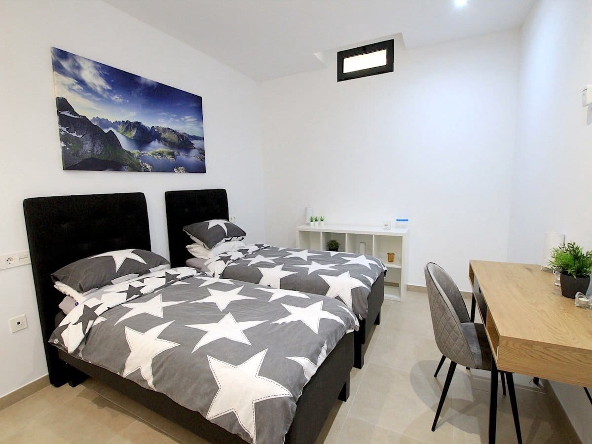 4 bedroom Villa for sale in Benijofar with pool garage - € 420,000 (Ref: 10167466)