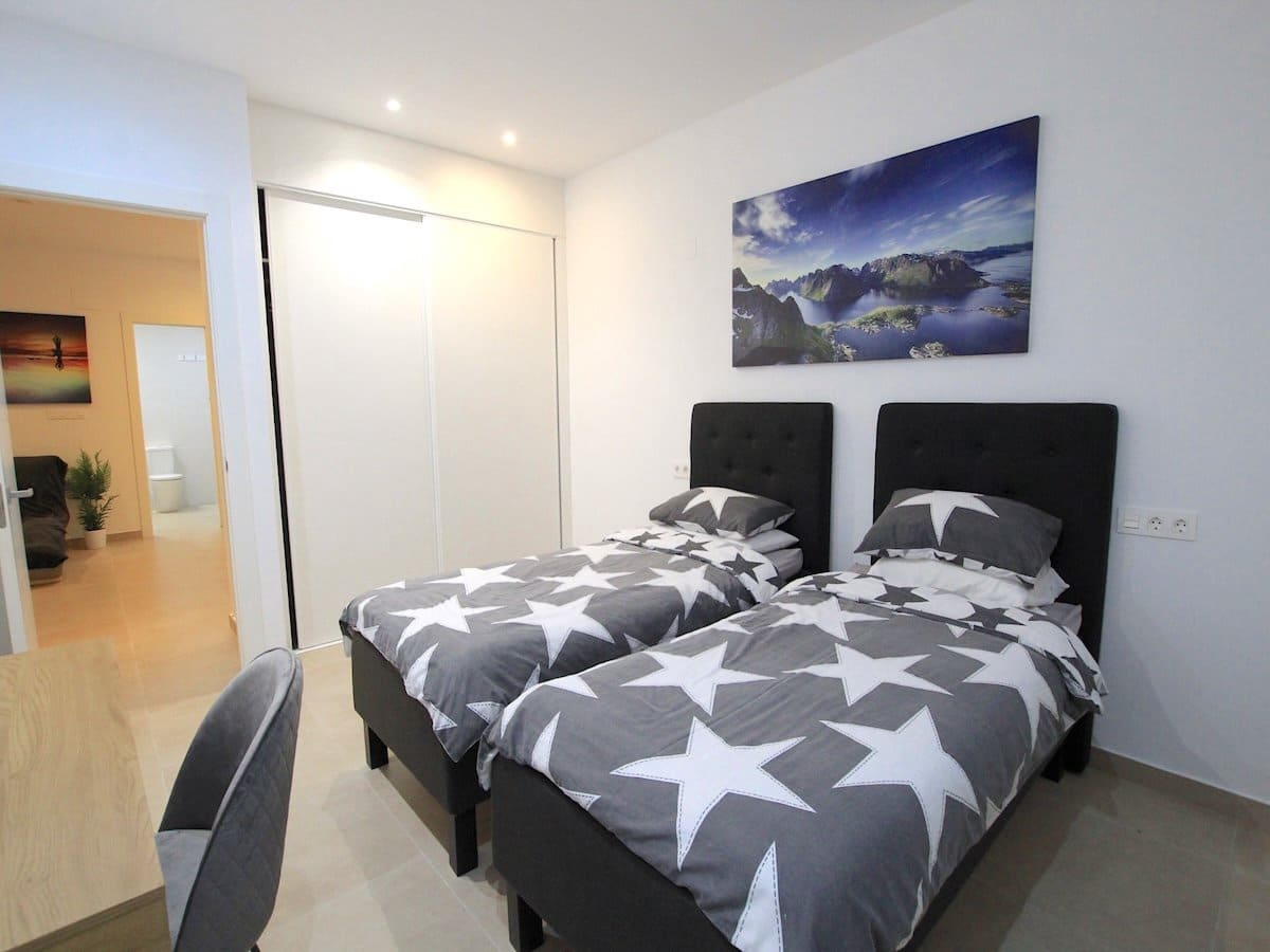 4 bedroom Villa for sale in Benijofar with pool garage - € 420,000 (Ref: 10167466)