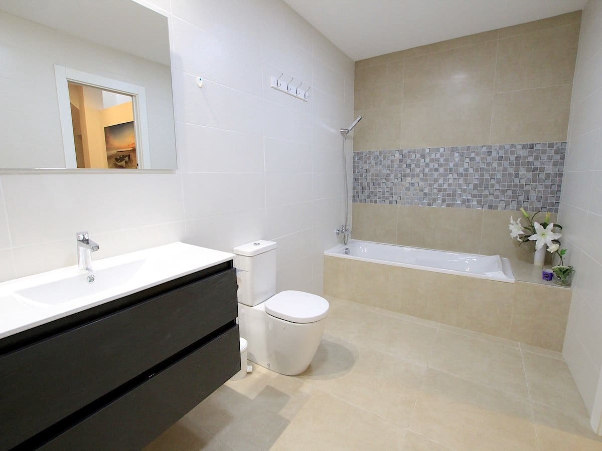 4 bedroom Villa for sale in Benijofar with pool garage - € 420,000 (Ref: 10167466)