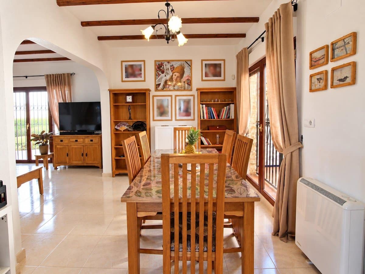 3 bedroom Villa for sale in Formentera del Segura with pool garage - € 399,000 (Ref: 10167581)