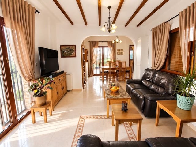 3 Zimmer Villa zu verkaufen in Formentera del Segura mit Pool Garage - 399.000 € (Ref: 10167581)