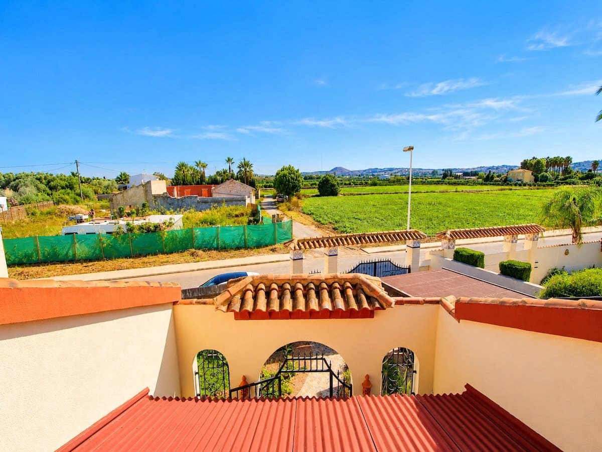 3 bedroom Villa for sale in Formentera del Segura with pool garage - € 399,000 (Ref: 10167581)