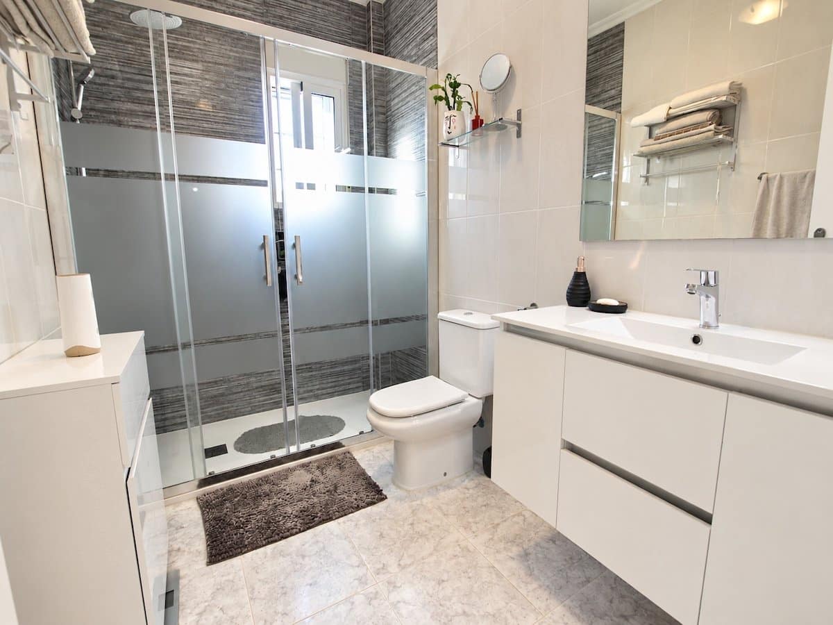 2 soveværelse Villa til salg i Bigastro med swimmingpool garage - € 275.000 (Ref: 10167582)