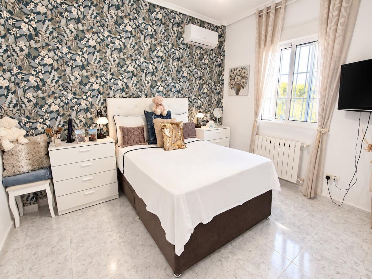 2 soveværelse Villa til salg i Bigastro med swimmingpool garage - € 275.000 (Ref: 10167582)