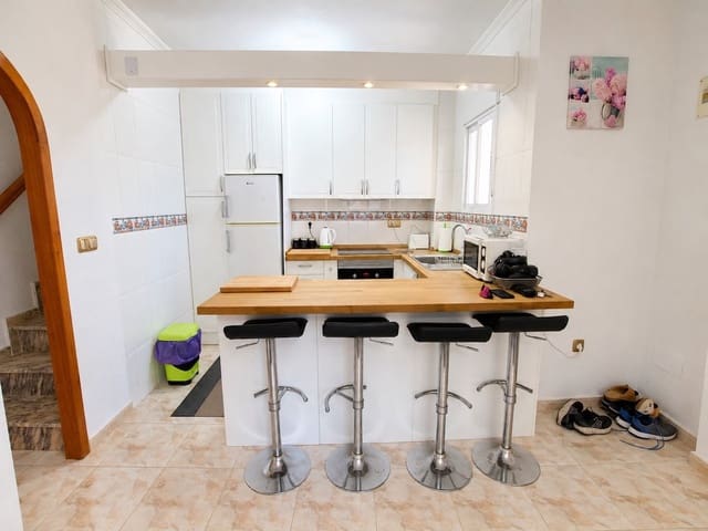 2 soveværelse Byhus til salg i Playa Flamenca, Orihuela med swimmingpool garage - € 215.000 (Ref: 10169381)