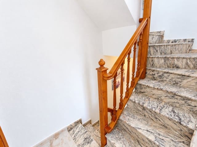 2 soveværelse Byhus til salg i Playa Flamenca, Orihuela med swimmingpool garage - € 215.000 (Ref: 10169381)