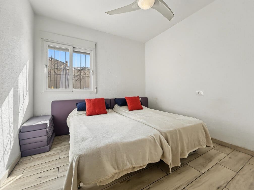 2 slaapkamer Villa te koop in Pinar de Campoverde met zwembad - € 295.000 (Ref: 10172372)