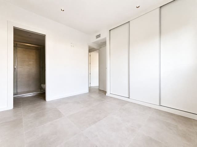 2 soverom Leilighet til salgs i Dehesa de Campoamor, Orihuela med garasje - € 250 000 (Ref: 10172373)